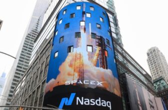 SpaceX and Amazon look like tech twins—but their financials tell a very different story